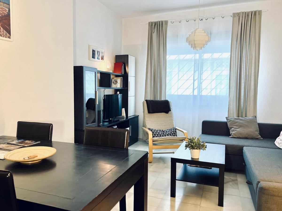 Apartamento Pintor Palomino Apartment กอร์โดบา ภายนอก รูปภาพ